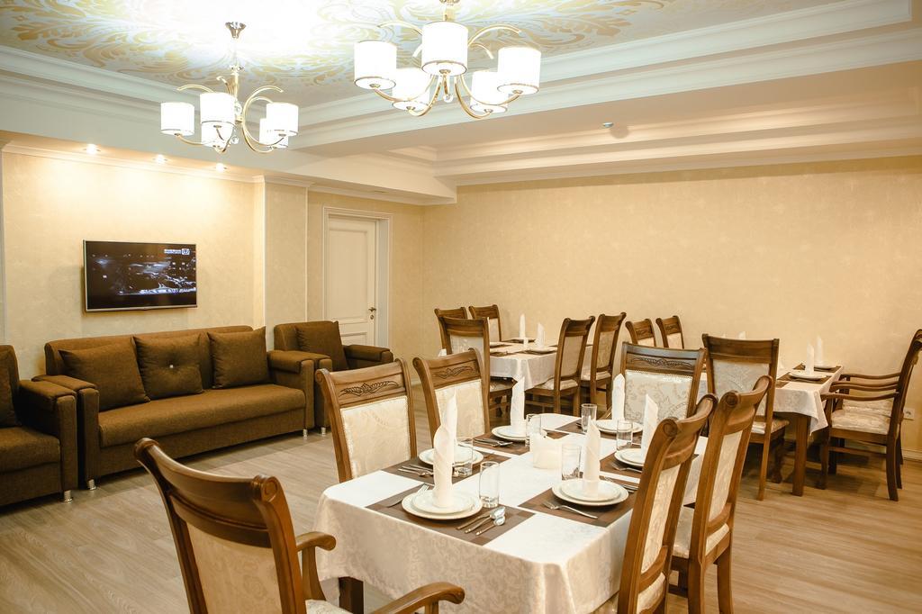 Luxury House 호텔 쉼켄트 외부 사진